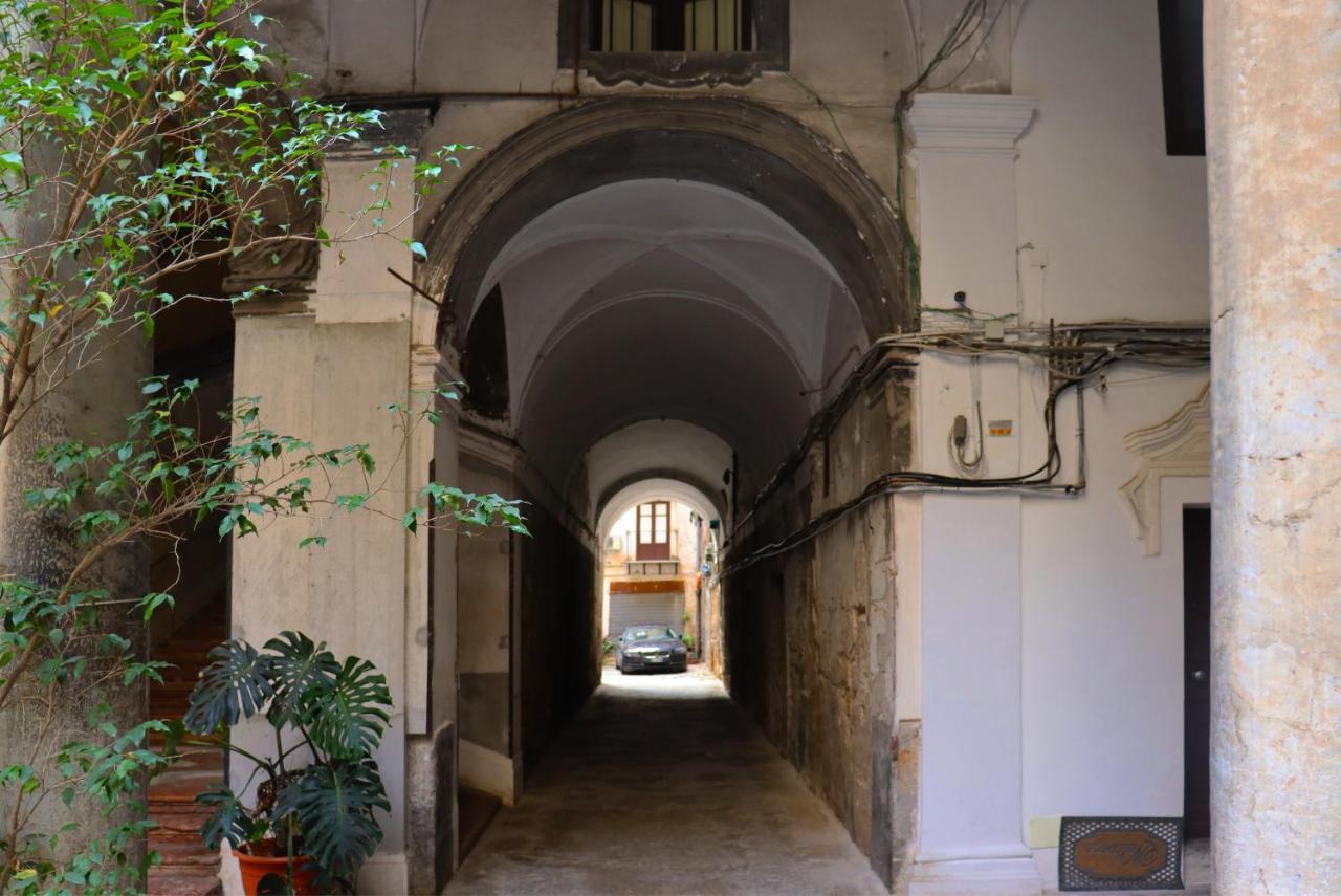 Palazzo Cuto Suite & Charme Palermo Exterior foto