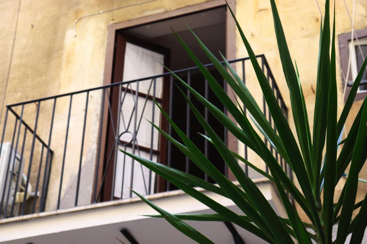 Palazzo Cuto Suite & Charme Palermo Exterior foto