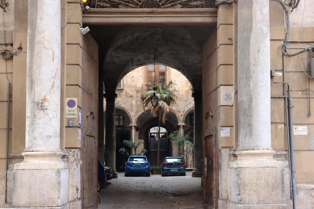 Palazzo Cuto Suite & Charme Palermo Exterior foto